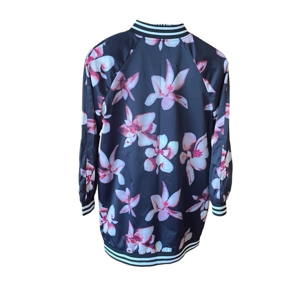 Anthro Luna Moon Oversized Floral
Satin Long Bomber Jacket- Size Small NWOT - Picture 3 of 11